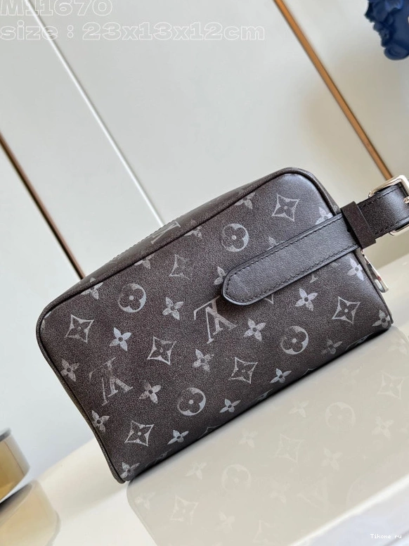 Cheap KIT VUITTON bag-23*13*12CM LOCKER LOUIS DOPP 0802